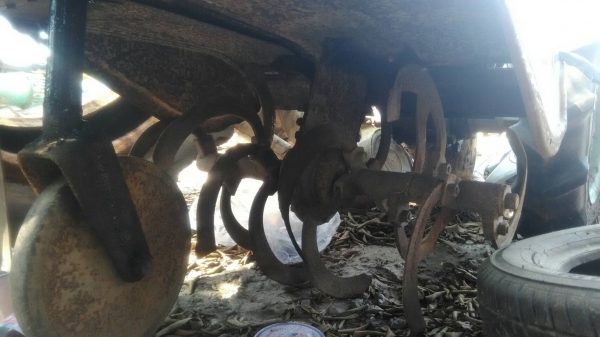 โครงรถเดินตามพรวนดิน