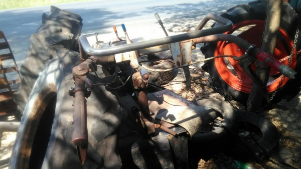 โครงรถเดินตามพรวนดิน