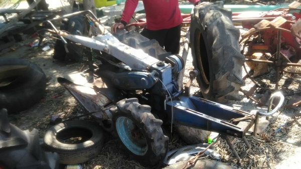 โครงรถเดินตามพรวนดิน