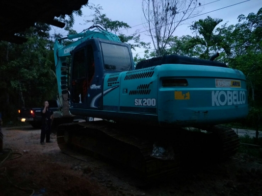 ขายแบคโฮ KOBELCO SK200-8 yn12ราคา 1,400,000 ขายแบคโฮ KOBELCO SK200-8 yn12ราคา 1,400,000