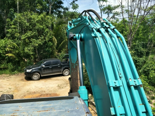 มีVDOขายแบคโฮ KOBELCO200-8ํyn12ราคา 1,400,000