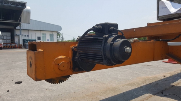 ขาย เครนใช้งานยกของในโรงงาน ขนาด 5 ตัน ความยาว 19 เมตร อุปกรณ์มีครบ ราคาต่อรองได้ครับ