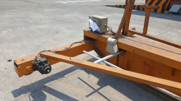 ขาย เครนใช้งานยกของในโรงงาน ขนาด 5 ตัน ความยาว 19 เมตร อุปกรณ์มีครบ ราคาต่อรองได้ครับ