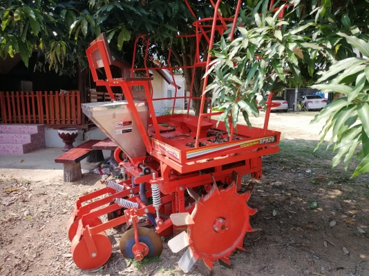 เครื่องปลูกอ้อยตราช้าง sp920 เครื่องปลูกอ้อยตราช้าง sp920