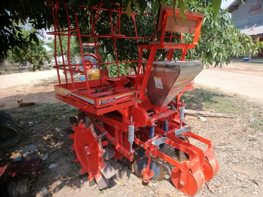 เครื่องปลูกอ้อยตราช้าง sp920 เครื่องปลูกอ้อยตราช้าง sp920