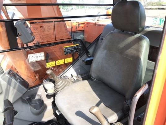 ขายรถขุด HITACHI ZX135US นำเข้าเองจากญี่ปุ่น สภาพสวยพร้อมใช้ มีVDOการทำงานครับ ขายรถขุด HITACHI ZX135US นำเข้าเองจากญี่ปุ่น สภาพสวยพร้อมใช้ มีVDOการทำงานครับ