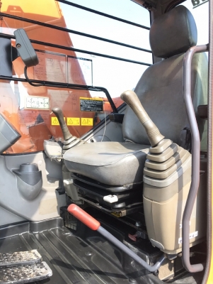 ขายรถขุด HITACHI ZX135US นำเข้าเองจากญี่ปุ่น สภาพสวยพร้อมใช้ มีVDOการทำงานครับ ขายรถขุด HITACHI ZX135US นำเข้าเองจากญี่ปุ่น สภาพสวยพร้อมใช้ มีVDOการทำงานครับ