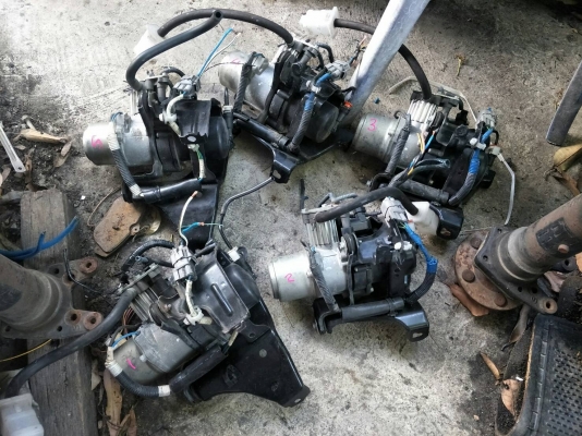 -  ปั๊มลม 12 โวลท์ เก่าญี่ปุ่น เสื้อครีบ รุ่นใหม่