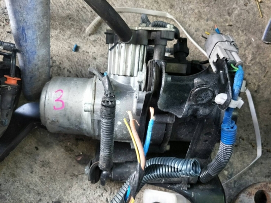 - ปั๊มลม 12 โวลท์ เก่าญี่ปุ่น เสื้อครีบ รุ่นใหม่ - ปั๊มลม 12 โวลท์ เก่าญี่ปุ่น เสื้อครีบ รุ่นใหม่