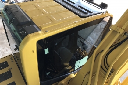 ขาย!! >>> Komatsu PC200 รุ่น 8MO รถสวยๆ สภาพนี้ซื้อไปใช้งานได้เลย <<< เบอร์ติดต่อ 098-7155789 086-4631102