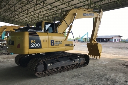 ขาย!! >>> Komatsu PC200 รุ่น 8MO รถสวยๆ สภาพนี้ซื้อไปใช้งานได้เลย <<< เบอร์ติดต่อ 098-7155789 086-4631102