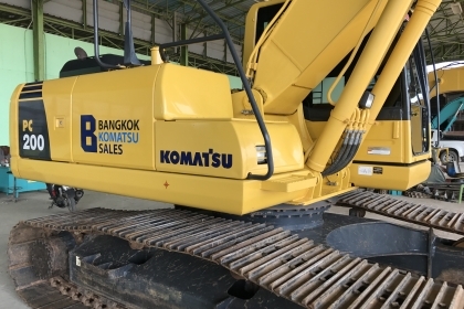 ขาย!! >>> Komatsu PC200 รุ่น 8MO รถสวยๆ สภาพนี้ซื้อไปใช้งานได้เลย <<< เบอร์ติดต่อ 098-7155789 086-4631102
