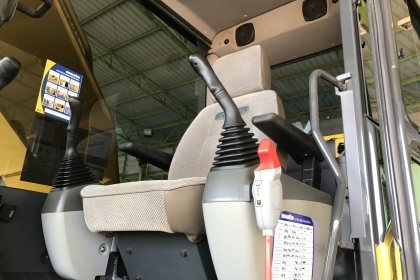 ขาย!! >>> Komatsu PC200 รุ่น 8MO รถสวยๆ สภาพนี้ซื้อไปใช้งานได้เลย <<< เบอร์ติดต่อ 098-7155789 086-4631102