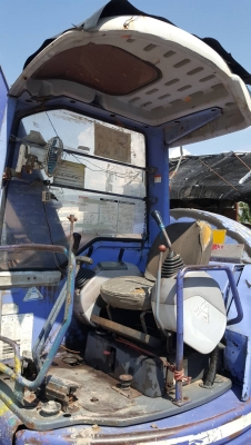 ขายรถขุด KOMATSU PC50UU-2 เครื่องยนต์ KOMATSU -4D84 , จำนวน 4 สูบ คอนโทรลน้ำมัน ปั๊มเฟือง แทรคยาง รถเดิมๆเก่านอก ยังไม่เคยใช้งานในเมืองไทย