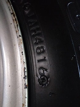 ล้อ6รูขอบ15พร้อมยางบริสโตน215/65/15ปี16 ล้อ6รูขอบ15พร้อมยางบริสโตน215/65/15ปี16