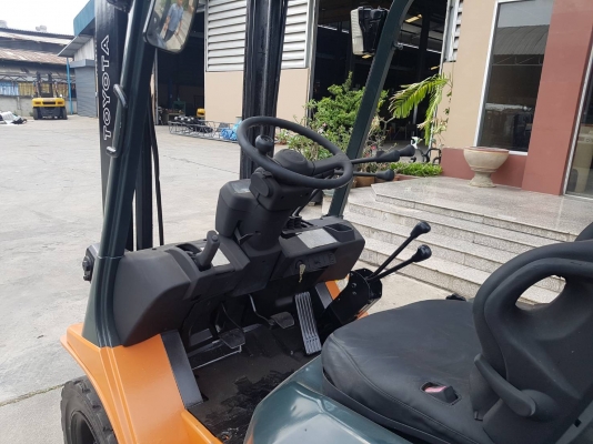TOYOTA 2.5 ตัน รุ่น7 ดีเซล งาhinge กระดก-เท เสายกสูง 4 เมตร ไม่เคยใช้งานในไทย ชมเครื่องจักร โฟล์คลิฟท์ รอก นับ1,000รายการจากญี่ปุ่นwww.paholgroup.com