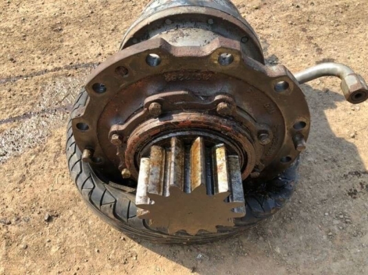 ขายมอเตอร์สวิง 45,000 บาท  HITACHI EX200-3 SUPER   รถอยู่  นครปฐม โทร 0610710295  สนใจ รายการสินค้า อื่นๆ ที่ เว็ปไชค์ Truck2Hand https://www.truck2hand.com/index.php?actions=content/search&amp;member_id=136193  Facebook ส่วนตัวทัก Http://www.facebook.com