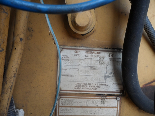 428b CAT 4X4 ตักหน้าขุดหลังขายถูก285,000บาทขับ4ล้อรตัก2.5คิวยกสูง3เมตรเกียร์ทอร์คเครื่องดีเซล4สูบปั้มแรงรถราคาถูกสนใจโทร081-989-1989หรั่งครับ