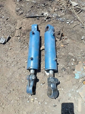 ขายอะไหล่รถฟอร์คลิฟต์ สภาพตามรูปขายไม่แพงครับ