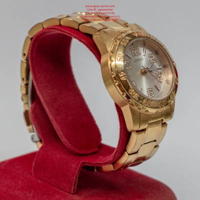 นาฬิกาข้อมือสตรี Guess สายสแตนเลส รุ่น W0572L4 - สีพิงโกลด์ สภาพใหม่ นาฬิกาข้อมือสตรี Guess สายสแตนเลส รุ่น W0572L4 - สีพิงโกลด์ สภาพใหม่