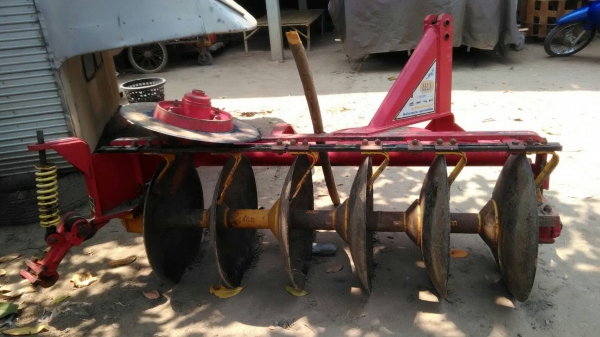 ผานพรวน6ใบ24นิ้วช่วง11สภาพสวยส่งใด้คับ ผานพรวน6ใบ24นิ้วช่วง11สภาพสวยส่งใด้คับ