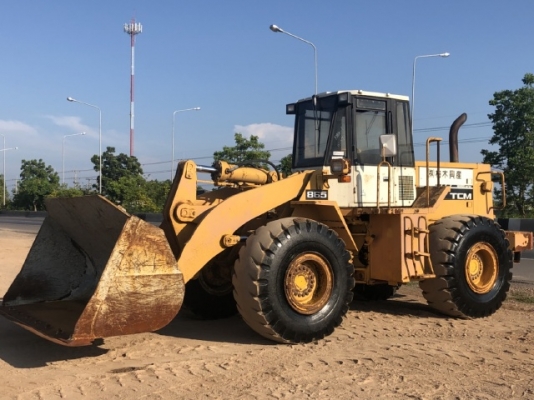 ขายรถตักล้อยาง TCM 865-2 (4,XXX ชั่วโมง) นำเข้าเองจากญี่ปุ่น สภาพสวยพร้อมใช้ มีVDOการทำงานครับ