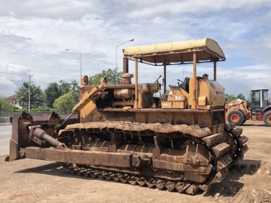 ขายรถดันดิน KOMATSU D80P-12 (D8) นำเข้าเองจากญี่ปุ่น สภาพสวยพร้อมใช้ มีVDOการทำงานครับ ขายรถดันดิน KOMATSU D80P-12 (D8) นำเข้าเองจากญี่ปุ่น สภาพสวยพร้อมใช้ มีVDOการทำงานครับ