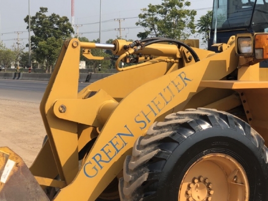 ขายรถตักล้อยาง KOMATSU WA100-1 นำเข้าเองจากญี่ปุ่น สภาพสวยพร้อมใช้ มีVDOการทำงานครับ ขายรถตักล้อยาง KOMATSU WA100-1 นำเข้าเองจากญี่ปุ่น สภาพสวยพร้อมใช้ มีVDOการทำงานครับ