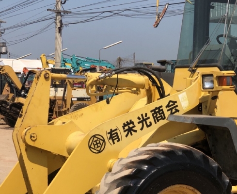 ขายรถตักล้อยาง KOMATSU WA100-3E นำเข้าเองจากญี่ปุ่น สภาพสวยพร้อมใช้ มีVDOการทำงานครับ