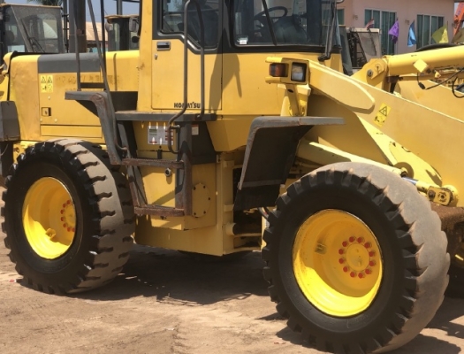 ขายรถตักล้อยาง KOMATSU WA200-3E แขนยาวพิเศษ รถนอกนำเข้าจากญี่ปุ่น สภาพสวยพร้อมใช้