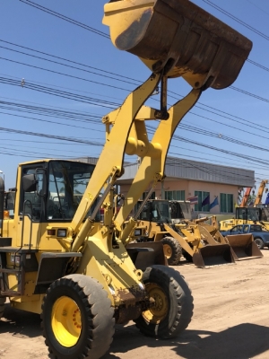 ขายรถตักล้อยาง KOMATSU WA200-3E แขนยาวพิเศษ รถนอกนำเข้าจากญี่ปุ่น สภาพสวยพร้อมใช้