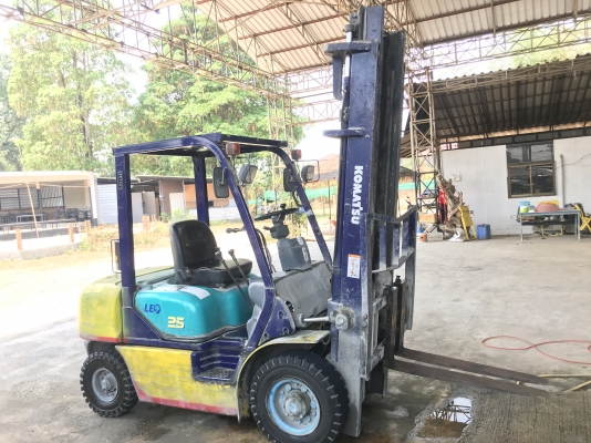 ขายด่วน Komaysu FD25C-12 สนใจติอต่อโทร. 062-0185291