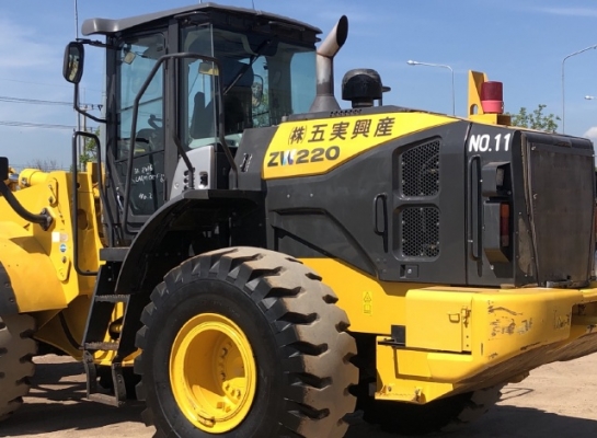 ขายรถตักล้อยาง HITACHI ZW220-5B ปี 2014 นำเข้าเองจากญี่ปุ่น สภาพสวยพร้อมใช้ มีVDOการทำงานครับ ขายรถตักล้อยาง HITACHI ZW220-5B ปี 2014 นำเข้าเองจากญี่ปุ่น สภาพสวยพร้อมใช้ มีVDOการทำงานครับ