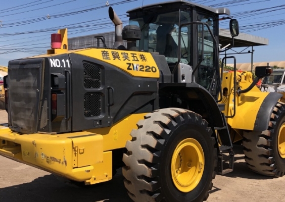 ขายรถตักล้อยาง HITACHI ZW220-5B ปี 2014 นำเข้าเองจากญี่ปุ่น สภาพสวยพร้อมใช้ มีVDOการทำงานครับ ขายรถตักล้อยาง HITACHI ZW220-5B ปี 2014 นำเข้าเองจากญี่ปุ่น สภาพสวยพร้อมใช้ มีVDOการทำงานครับ