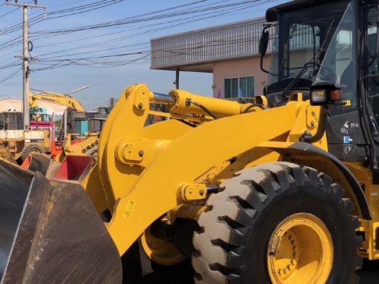 ขายรถตักล้อยาง HITACHI ZW220-5B ปี 2014 นำเข้าเองจากญี่ปุ่น สภาพสวยพร้อมใช้ มีVDOการทำงานครับ ขายรถตักล้อยาง HITACHI ZW220-5B ปี 2014 นำเข้าเองจากญี่ปุ่น สภาพสวยพร้อมใช้ มีVDOการทำงานครับ