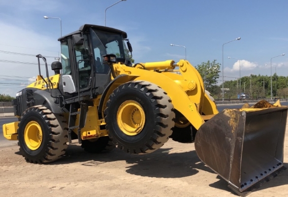 ขายรถตักล้อยาง HITACHI ZW220-5B ปี 2014 นำเข้าเองจากญี่ปุ่น สภาพสวยพร้อมใช้ มีVDOการทำงานครับ ขายรถตักล้อยาง HITACHI ZW220-5B ปี 2014 นำเข้าเองจากญี่ปุ่น สภาพสวยพร้อมใช้ มีVDOการทำงานครับ