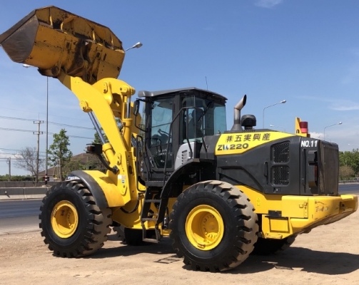 ขายรถตักล้อยาง HITACHI ZW220-5B ปี 2014 นำเข้าเองจากญี่ปุ่น สภาพสวยพร้อมใช้ มีVDOการทำงานครับ ขายรถตักล้อยาง HITACHI ZW220-5B ปี 2014 นำเข้าเองจากญี่ปุ่น สภาพสวยพร้อมใช้ มีVDOการทำงานครับ