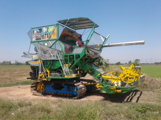 รถเกี่ยวข้าวซุปเปอร์บิทส์ 2019 รถเกี่ยวข้าวซุปเปอร์บิทส์ 2019