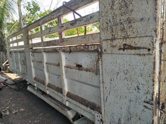 กระบะดั้ม โนเนม  สภาพ พร้อมติดตั้ง  ราคา8,5000. ต่อรอง