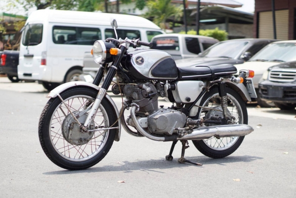 ร้าน วุฒิ นนบุรี ขาย HONDA CB72 รถสภาพสวยเดิมๆเครื่องยนต์ดีพร้อมใช้ทะเบียนโอน