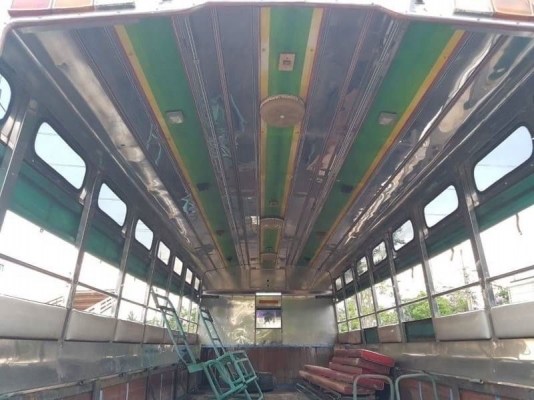 ขาย 535,000 บาท HINO FC4J 140 แรง ยาว 5.5 เมตร มือเดียวป้ายแดง รถโดยสาร ปี 40 เครื่อง JO5C-140 แรง หัวบาง ยางดี คัสชีสวย เอกสารเล่มทะเบียน  รถอยู่  ราชบุรี โทร 0610710295  สนใจ รายการสินค้า อื่นๆ ที่ เว็ปไชค์ Truck2Hand https://www.truck2hand.com/index.ph