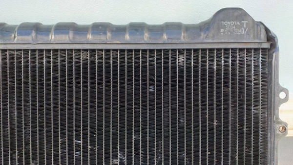 หม้อน้ำ toyota surf ln-130 japan สภาพดีไม่รั่ว 2000บาท