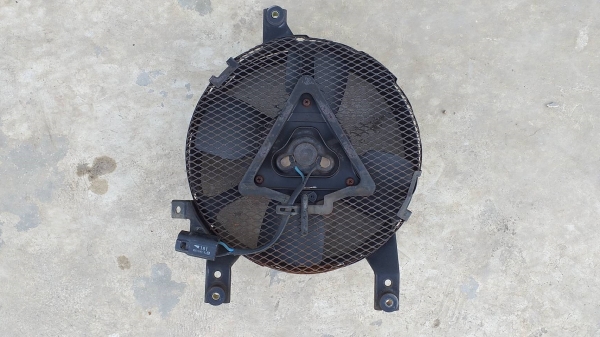 พัดลมหม้อน้ำ toyota surf ln-130 japan ใส่ไมตี้ สภาพดีใช้งานได้ปกติ 1000บาท