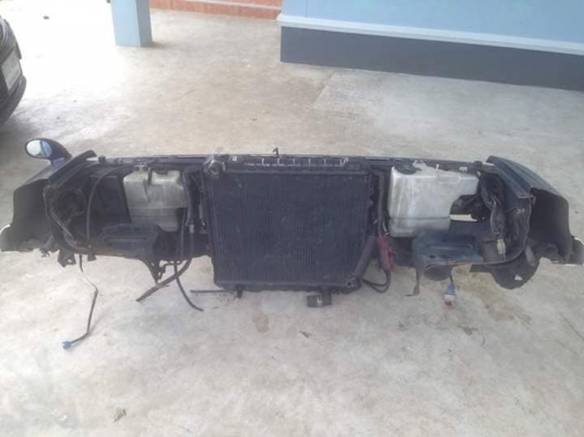 กระป๋องฉีดน้ำกระจก toyota surf ln-130 japan มอเตอร์2ตัว สภาพดีใช้งานได้ปกติ ใส่ไมตี้ 1000 บาท