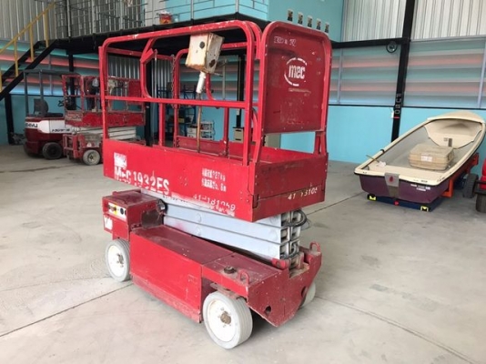 รถกระเช้าmecสภาพดีเก่าญี่ปุ่นยกสูงได้ 5.7 เมตร