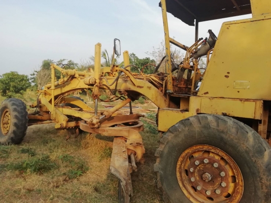 ขายถูกรถเกรด KOMATSU GD376H