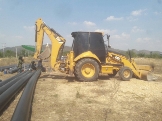 ขายรถตักหน้าขุดหลัง CAT 422E ใช้งานได้ทุกระบบ แถมหัวเจาะใหม่ยังไม่เคยใช้งาน แถมบุ้งกี๋งานประปาเอกสารเล่มทะเบียนราคา 850,000