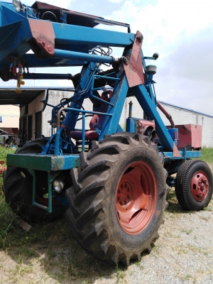 รถคีบอ้อย