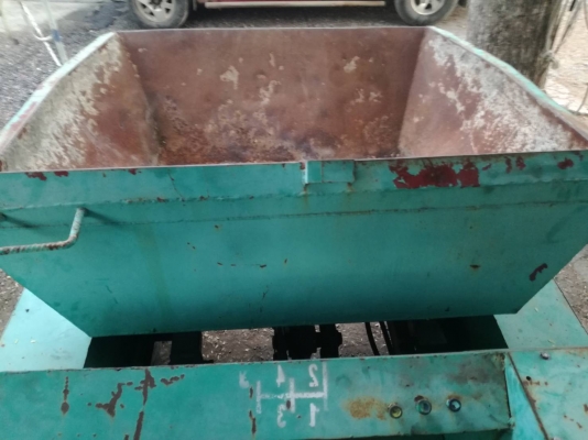 รถดั๊มเปอร์พร้อมใช้งาน