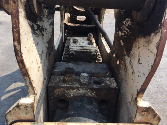 หัวแย็ก FURUKAWA สำหรับ รถขุดใหญ่ๆ รุ่น PC200 up+++